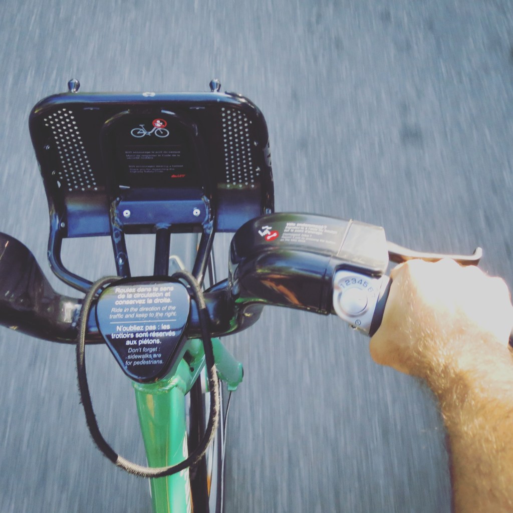 Bixi vs Vélib : quel est le meilleur système de vélos en&nbsp;libre-service?