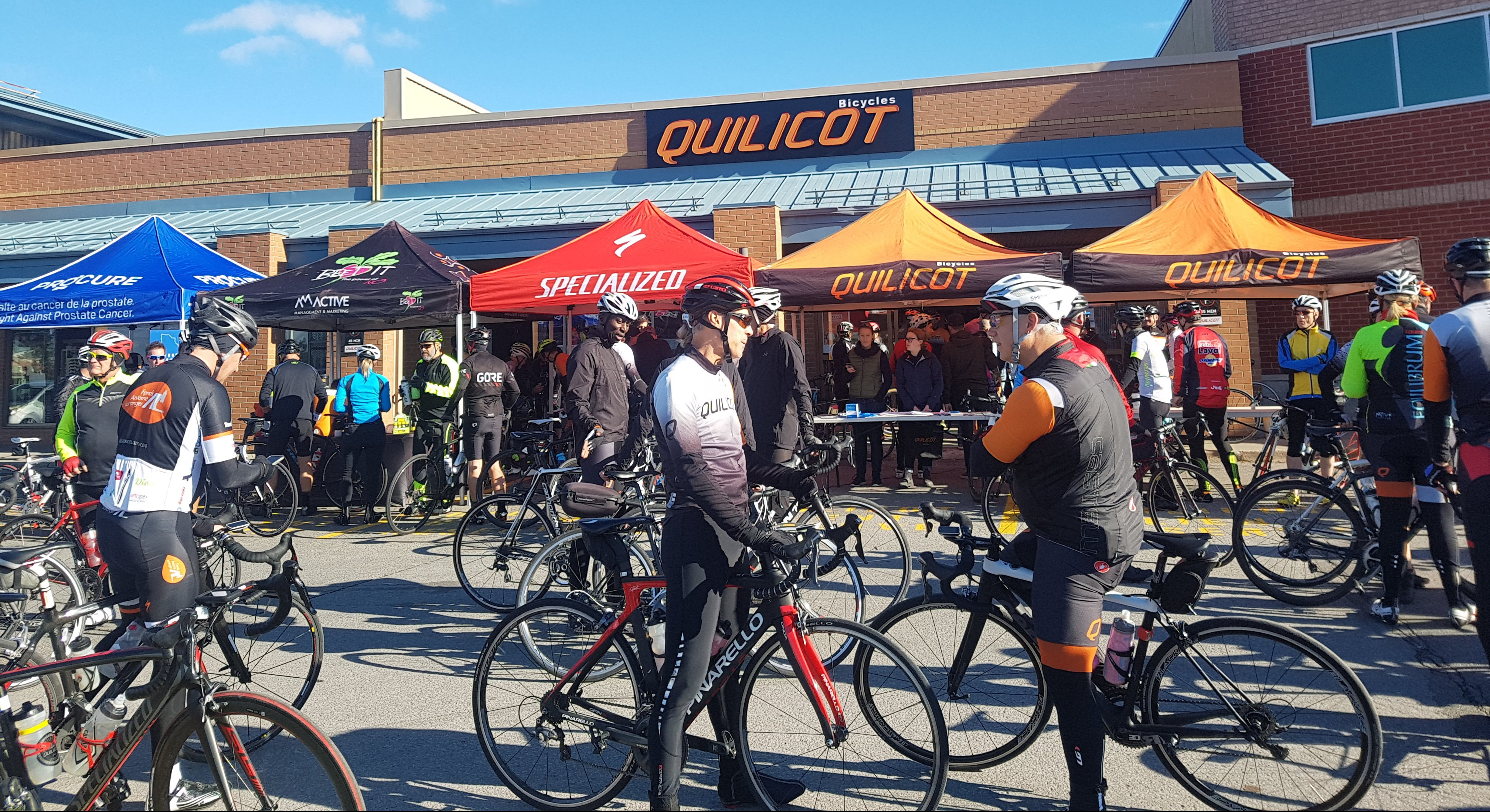 Sortie de groupe à vélo - magasin de vélo