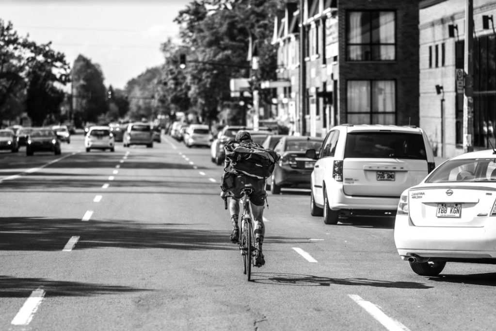 4 faits qui décrivent bien la vie d’un messager à&nbsp;vélo