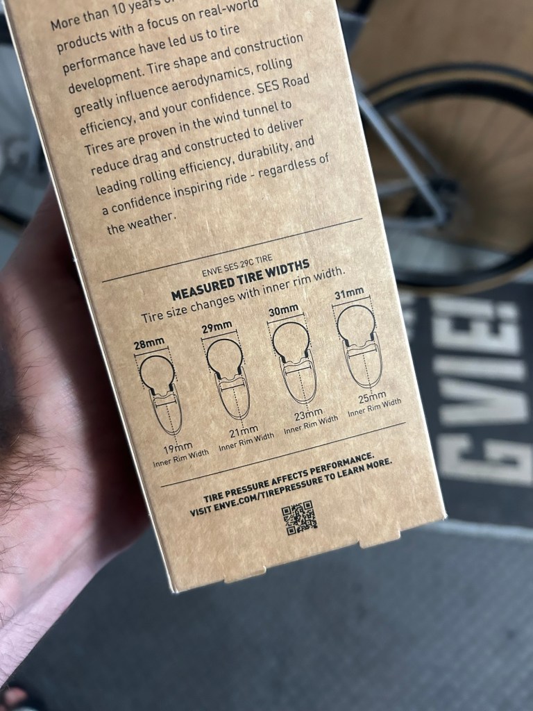 Pneu de vélo de route tubeless ENVE SES