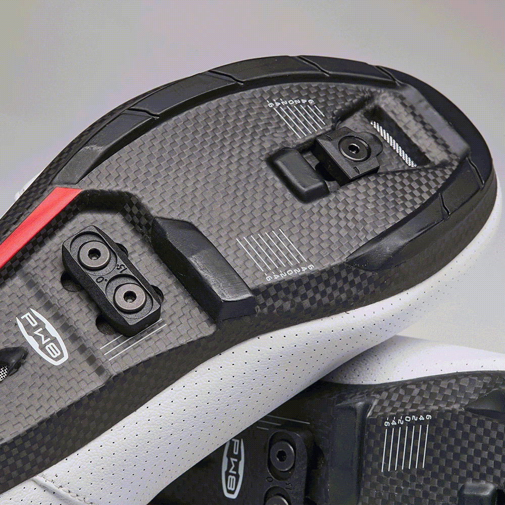 Calle pédale de vélo de route PW8 sur chaussure C12 d'EKOI