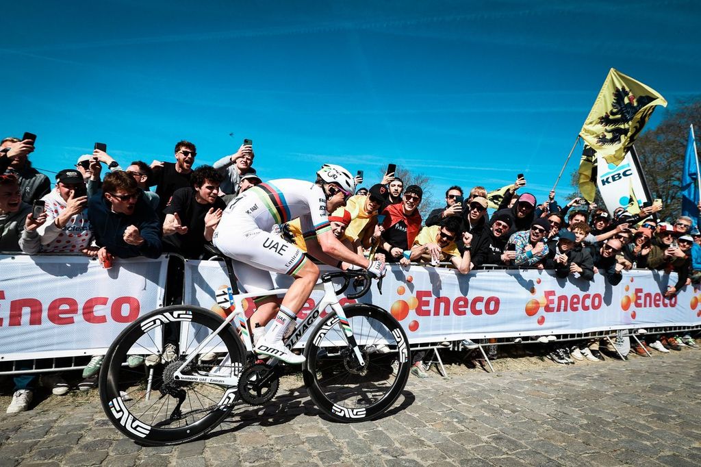 ENVE SES 4.5 PRO : les roues de Tadej&nbsp;Pogačar