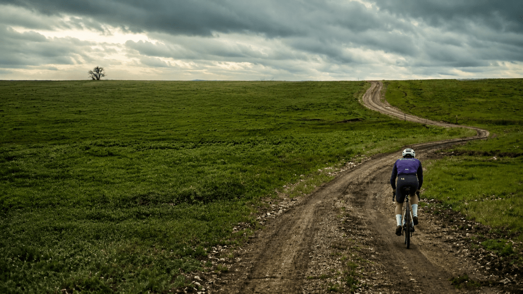 Unbound Gravel : 333 km de boue, et d’optimisation technique avec Marco Daigle de Mill Cycling
